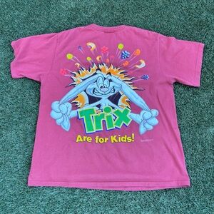 Trix Graphic Tee in Vibrant Pink